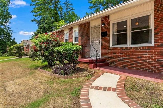 3769 Amber Road NW, Atlanta, GA 30331