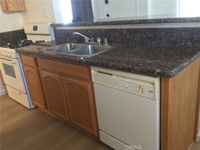 128 W 9th Street 3, Long Beach, CA 90813