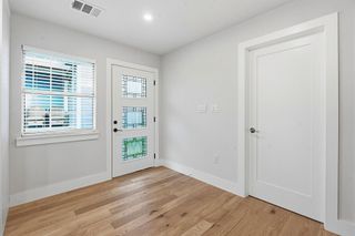 827 Gullett ST B, Austin, TX 78702