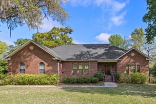 2883 N Hannon Hill Drive, Tallahassee, FL 32309
