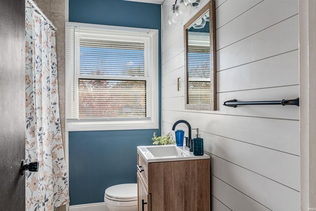 5419 Forest Avenue, Fort Wayne, IN 46815