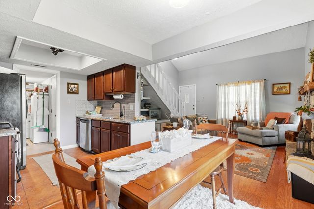 7963 Valley Farms Court, Indianapolis, IN 46214