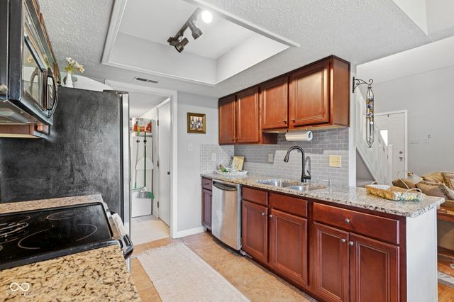 7963 Valley Farms Court, Indianapolis, IN 46214