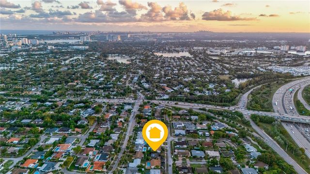 20605 NE 19th Ct, Miami, FL 33179