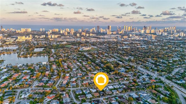 20605 NE 19th Ct, Miami, FL 33179