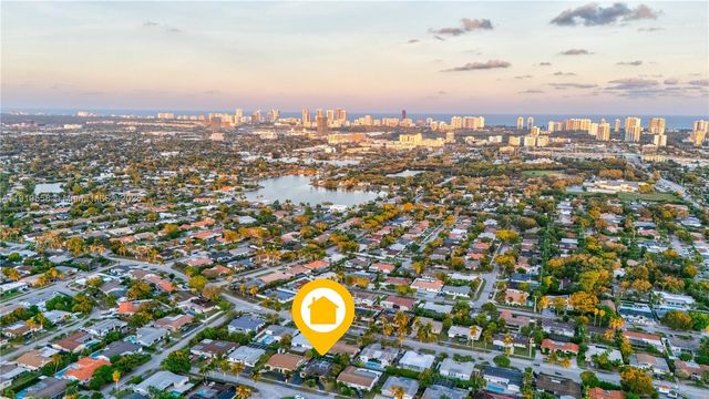 20605 NE 19th Ct, Miami, FL 33179