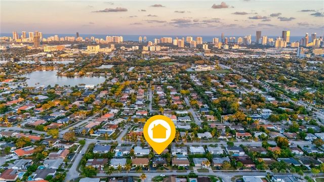 20605 NE 19th Ct, Miami, FL 33179