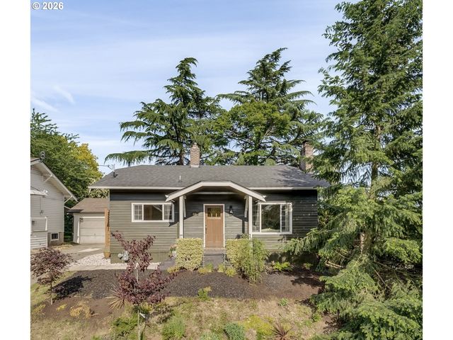 636 Se 68TH Ave, Portland, OR 97215