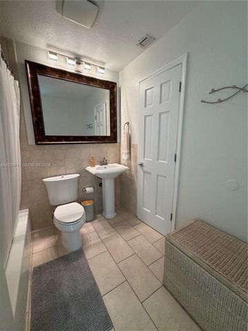 5721 SW 59th Place, South Miami, FL 33143