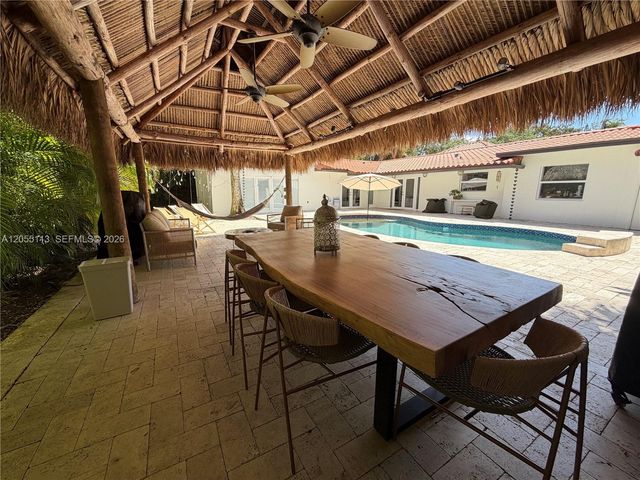 5721 SW 59th Place, South Miami, FL 33143