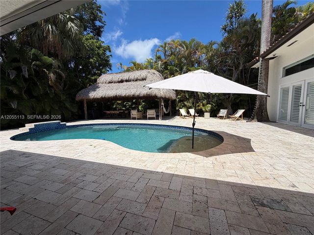5721 SW 59th Place, South Miami, FL 33143