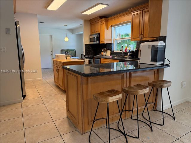 5721 SW 59th Place, South Miami, FL 33143