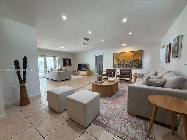 5721 SW 59th Place, South Miami, FL 33143