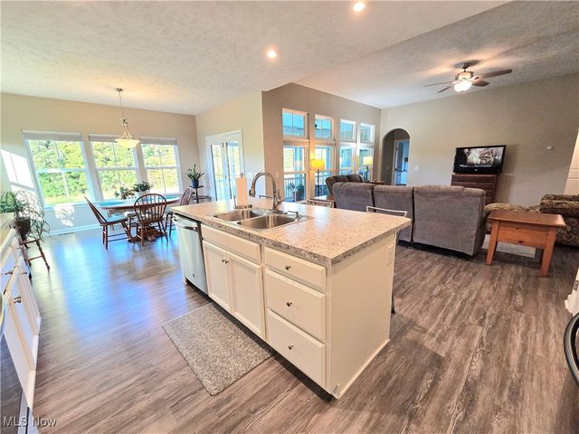 12584 Caribou Court, Columbia Station, OH 44028