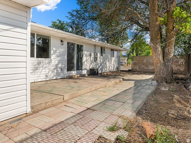 1087 N 125 W, Sunset, UT 84015