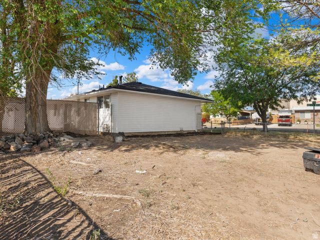 1087 N 125 W, Sunset, UT 84015