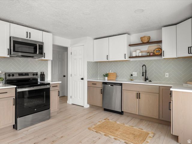 1087 N 125 W, Sunset, UT 84015