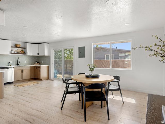 1087 N 125 W, Sunset, UT 84015