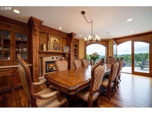 600 Se ARROW CREEK Ln, Gresham, OR 97080