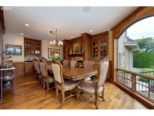 600 Se ARROW CREEK Ln, Gresham, OR 97080