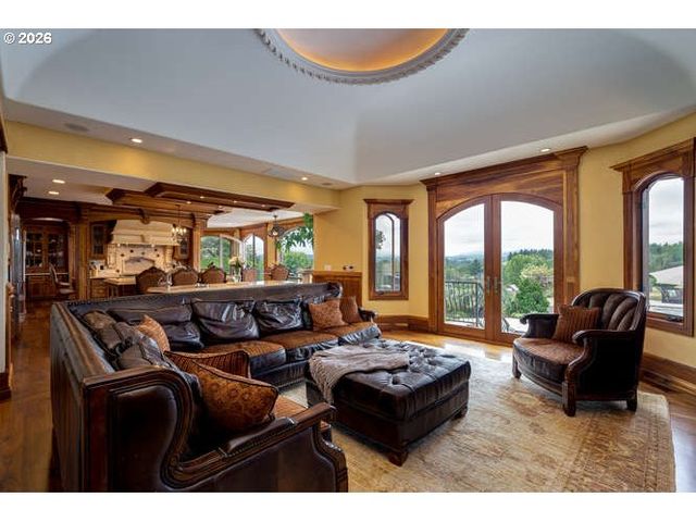 600 Se ARROW CREEK Ln, Gresham, OR 97080