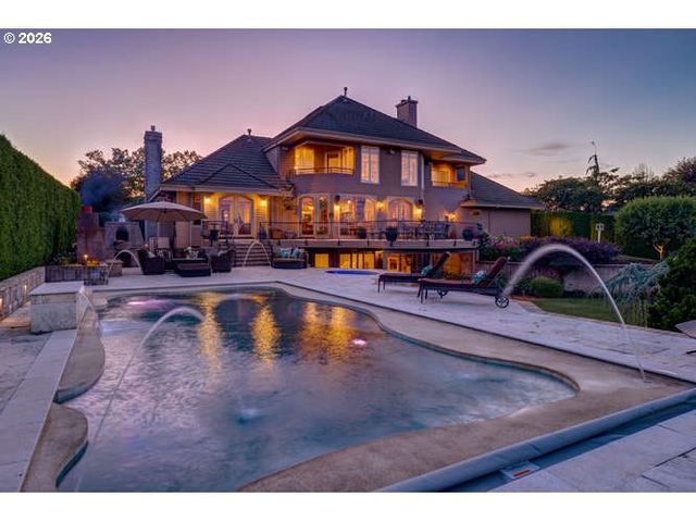 600 Se ARROW CREEK Ln, Gresham, OR 97080