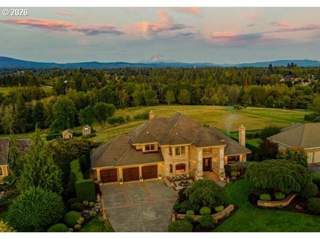 600 Se ARROW CREEK Ln, Gresham, OR 97080