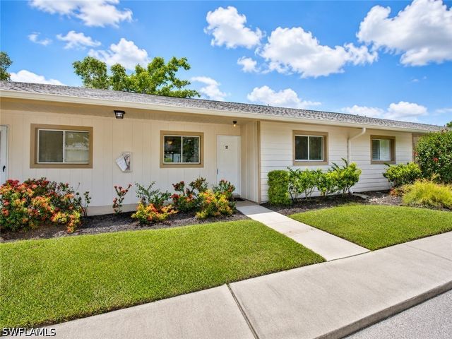 2340 Naples Trace CIR 2, Naples, FL 34109