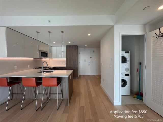 13101 40th Road 16T, Flushing, NY 11354