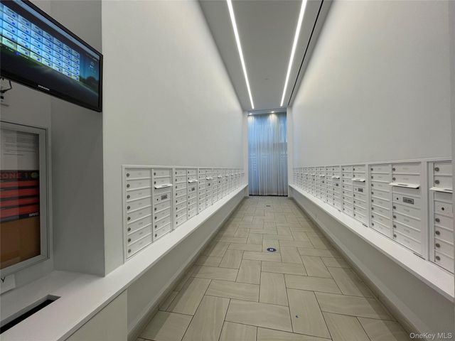 13101 40th Road 16T, Flushing, NY 11354