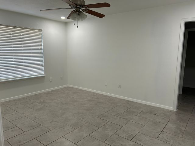 1709 Vicksburg Drive, Bedford, TX 76022