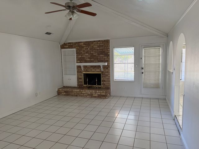 1709 Vicksburg Drive, Bedford, TX 76022