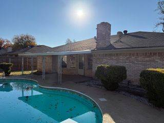 1709 Vicksburg Drive, Bedford, TX 76022