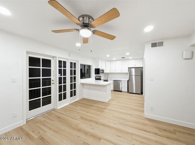 18811 N 19TH Avenue 2003, Phoenix, AZ 85027