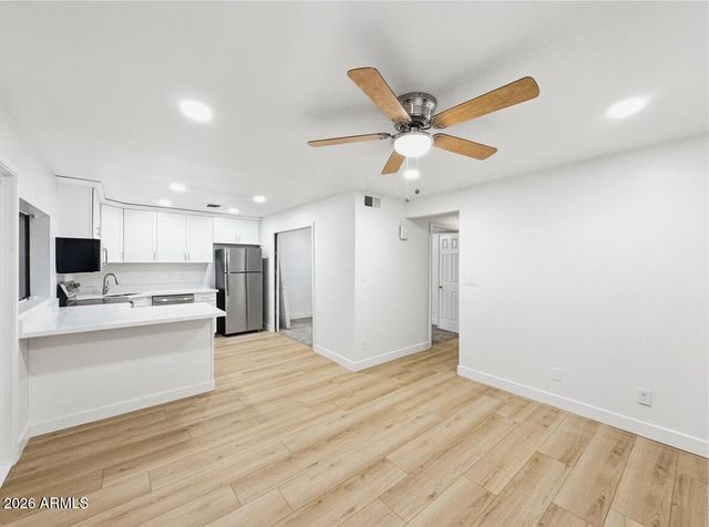 18811 N 19TH Avenue 2003, Phoenix, AZ 85027