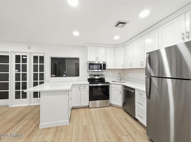 18811 N 19TH Avenue 2003, Phoenix, AZ 85027