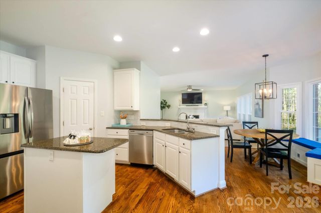 3570 Weddington Oaks Drive, Matthews, NC 28104