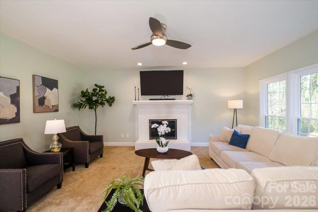 3570 Weddington Oaks Drive, Matthews, NC 28104