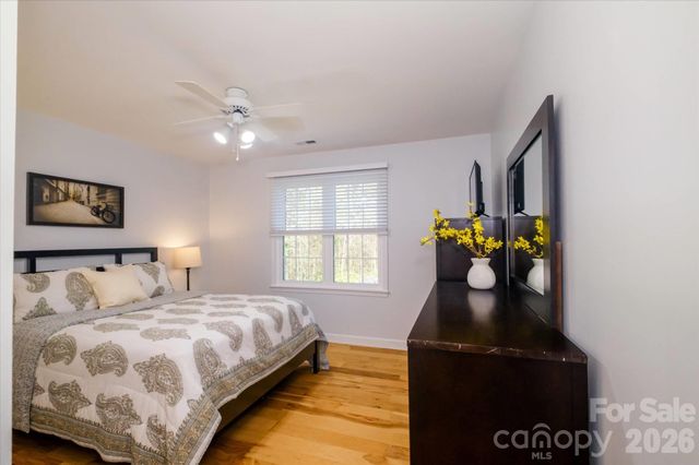 3570 Weddington Oaks Drive, Matthews, NC 28104