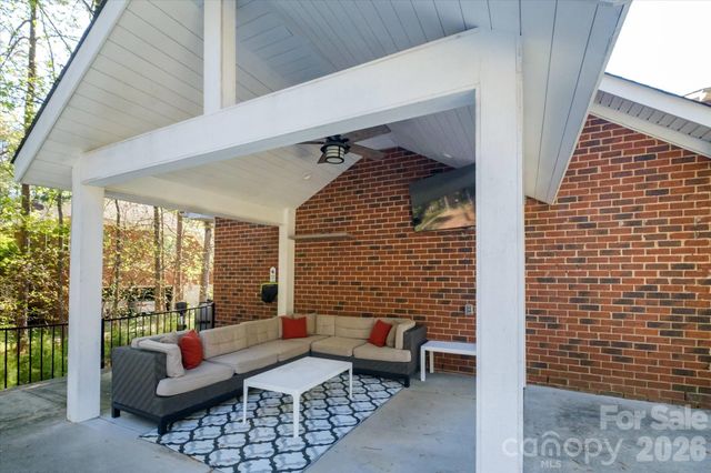 3570 Weddington Oaks Drive, Matthews, NC 28104