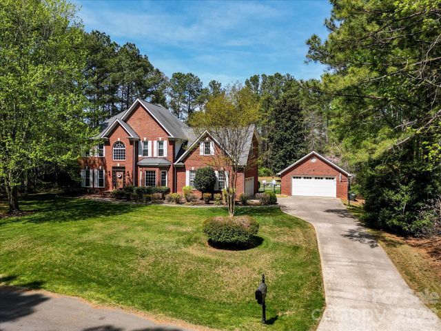 3570 Weddington Oaks Drive, Matthews, NC 28104