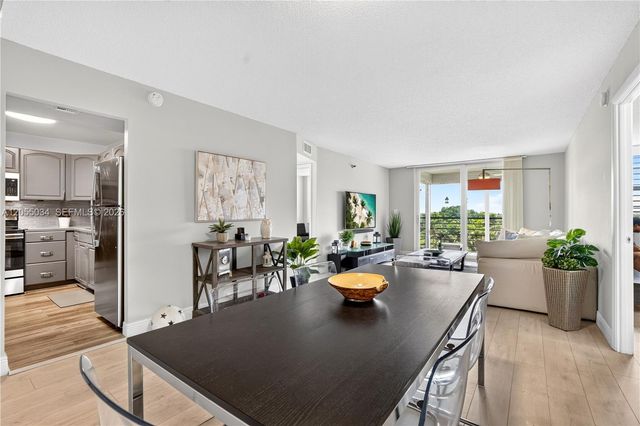 900 Saint Charles Place 621, Pembroke Pines, FL 33026