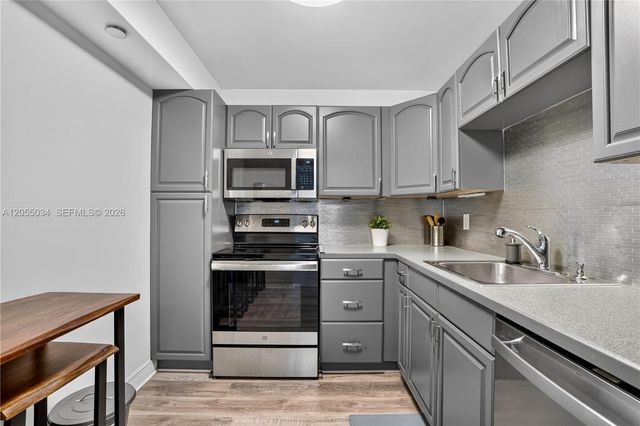900 Saint Charles Place 621, Pembroke Pines, FL 33026