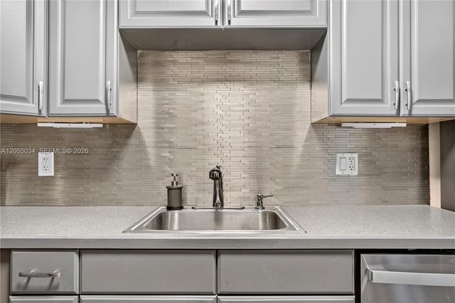 900 Saint Charles Place 621, Pembroke Pines, FL 33026