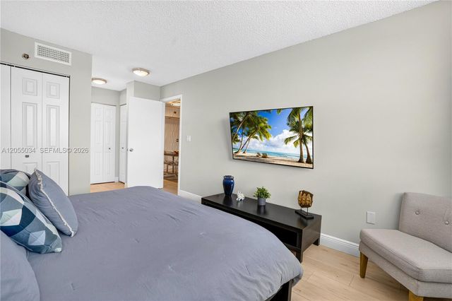 900 Saint Charles Place 621, Pembroke Pines, FL 33026