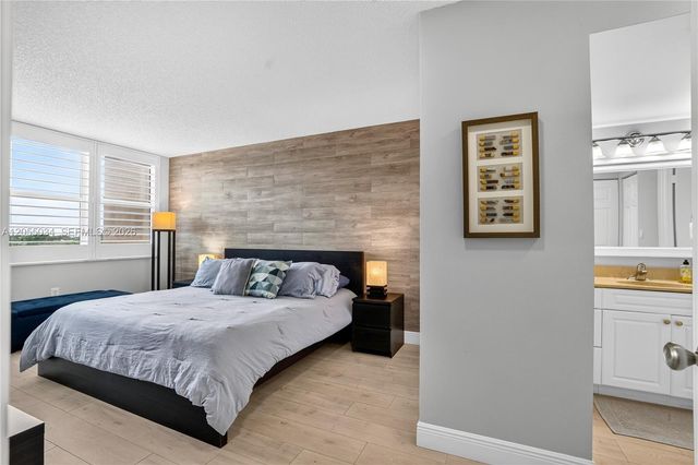 900 Saint Charles Place 621, Pembroke Pines, FL 33026