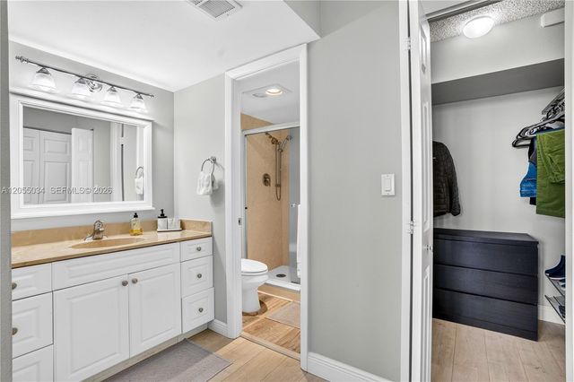 900 Saint Charles Place 621, Pembroke Pines, FL 33026