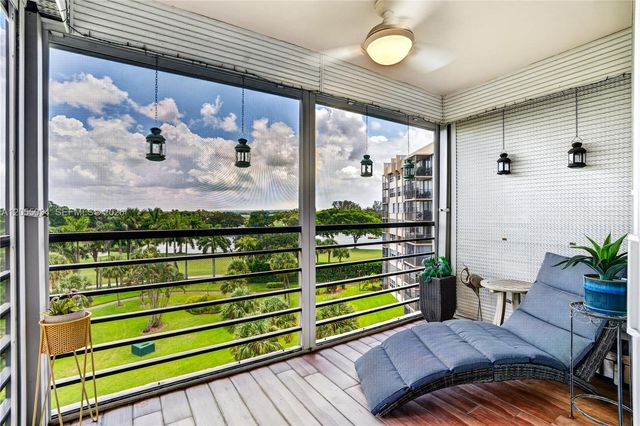 900 Saint Charles Place 621, Pembroke Pines, FL 33026