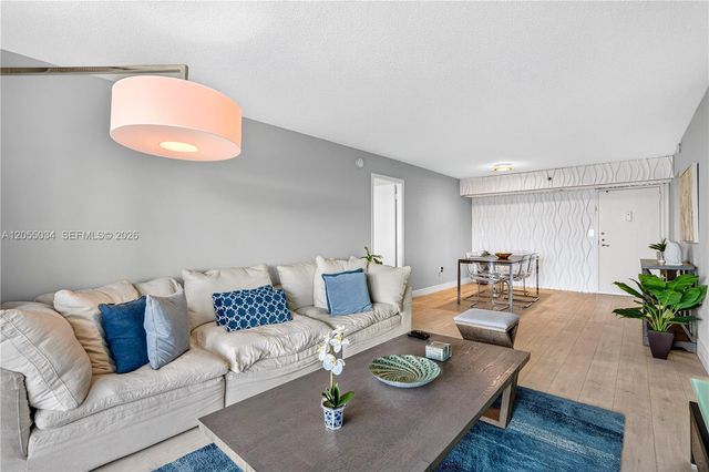 900 Saint Charles Place 621, Pembroke Pines, FL 33026