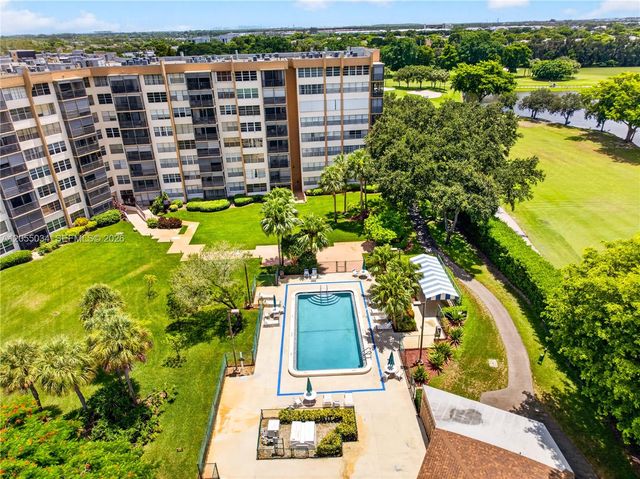 900 Saint Charles Place 621, Pembroke Pines, FL 33026